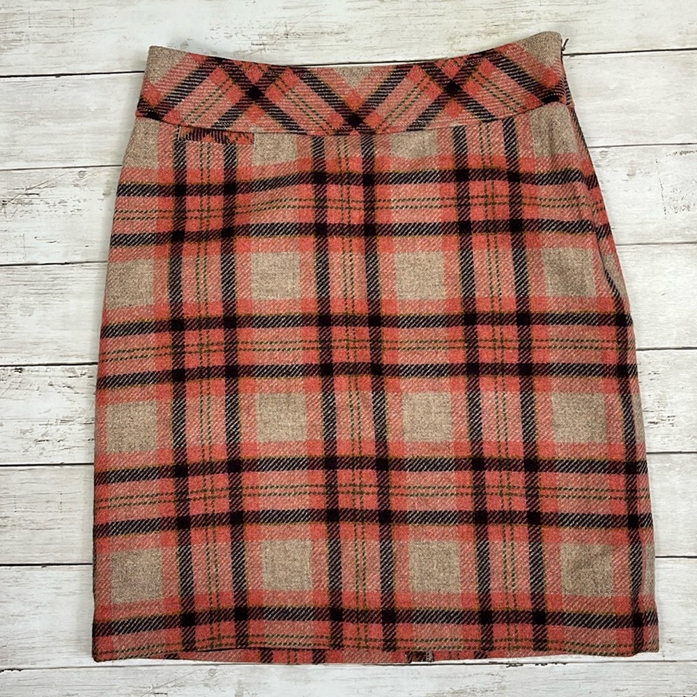 L.L. Bean favorite fit plaid wool skirt, 6 petite